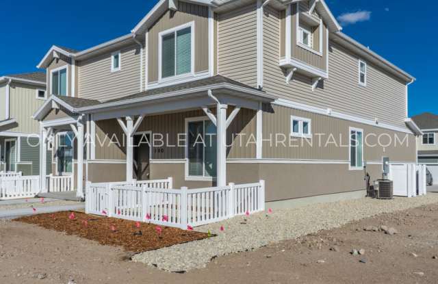 100 Riverside Drive photos photos