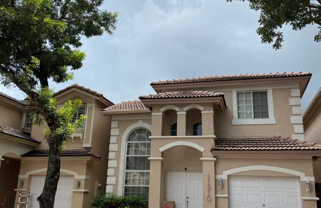 11210 Northwest 73rd Terrace photos photos