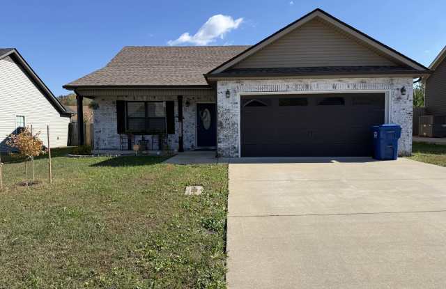 607 Hollow Crest - 607 Hollow Crest, Clarksville, TN 37042