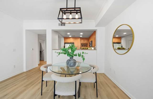 2210 Gellert Blvd Apt 5301 - 2210 Gellert Boulevard, South San Francisco, CA 94080