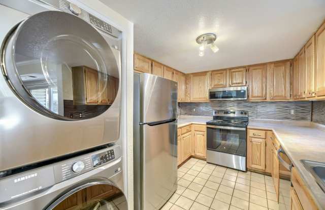 3 Bed | 2 Bath | 1,264 sq ft | Littleton, CO Gallery 1
