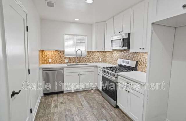 24403 Newhall Ave photos photos