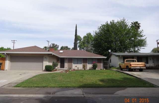 COMING SOON! 3 bedroom 2 bath home in Citrus Heights with a Pool! - 6912 Brookhaven Way, Citrus Heights, CA 95621