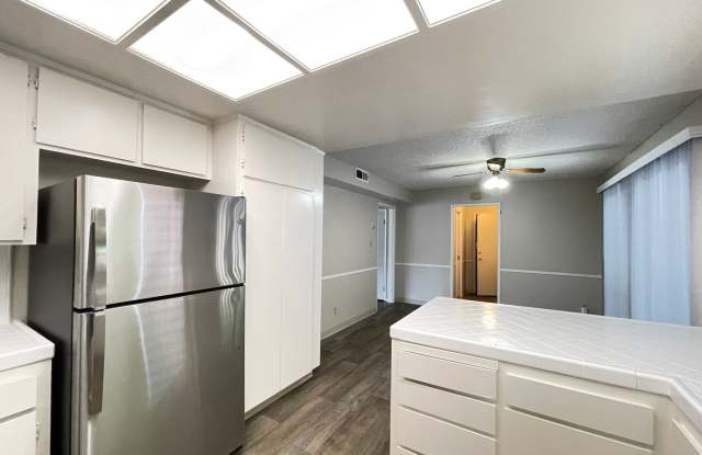 1129 Silver Lake Drive and 6531 Lake Park Drive Gallery 4