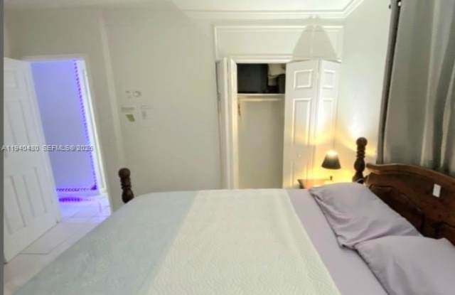 1715 NW 13th St photos photos