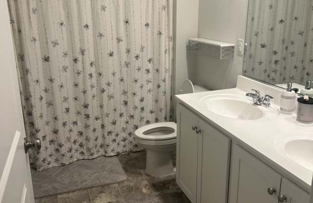 7480 Sedge Drive Gallery 2