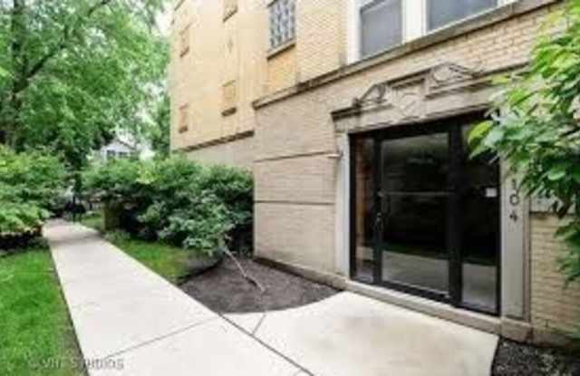 4104 North Mozart Street Gallery 2
