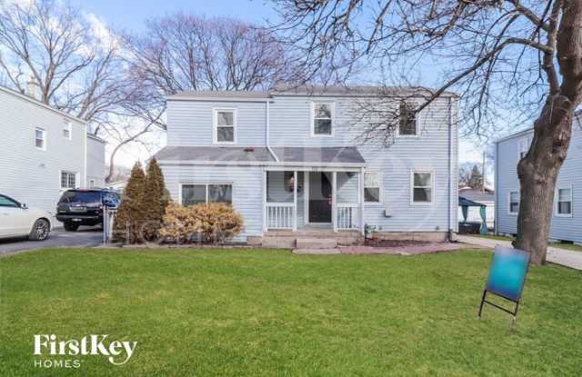 112 West Glenlake Avenue photos photos