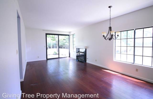 3416 Voyager Cir Gallery 2