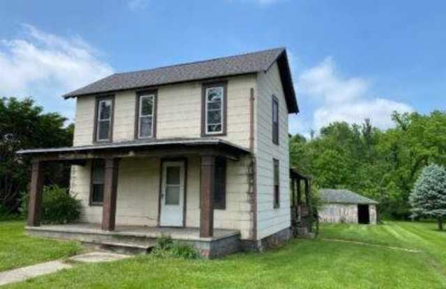 1355 Beeson NE St photos photos