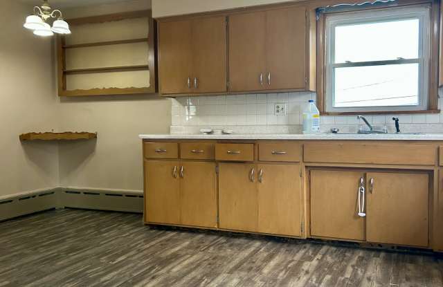 2220 1st Avenue - 2 photos photos