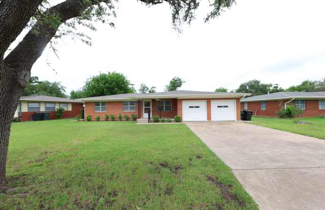 2106 S 47th St photos photos