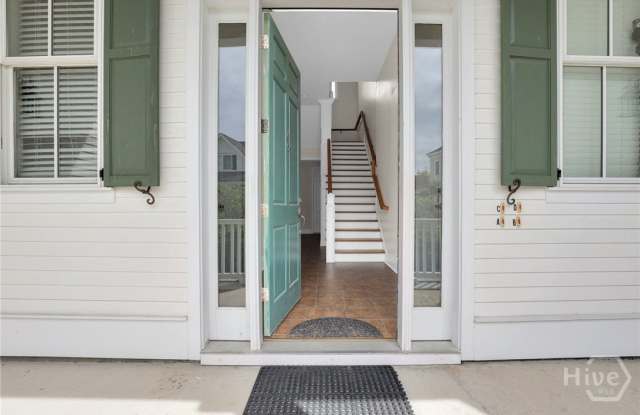 4 Crabapple Circle Gallery 4