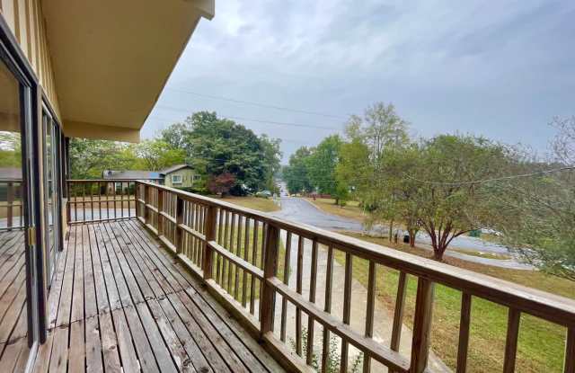OMG a Beauty with Views - 2705 4th Place Northwest, Center Point, AL 35215