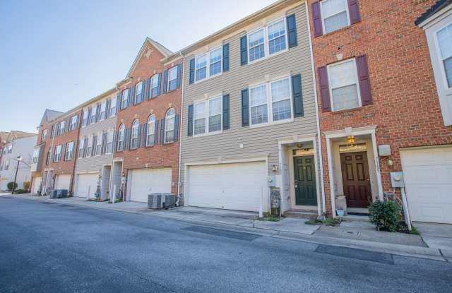 Amazing 2 BR/2.5 BA Townhome in Elkridge! Gallery 2