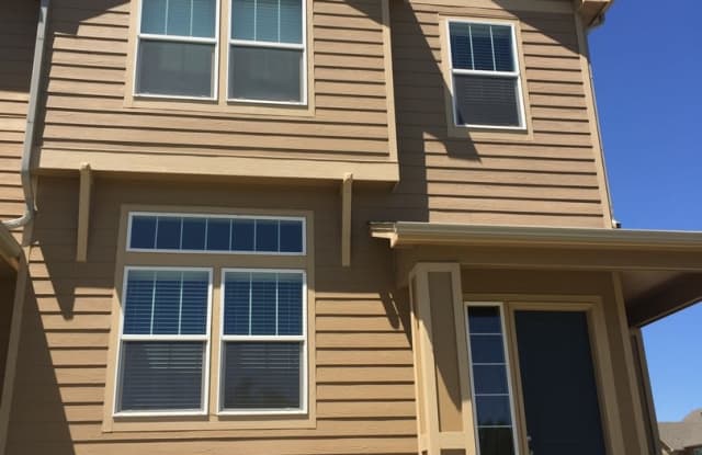 Southern Facing End 3 Bedroom Townhome photos photos