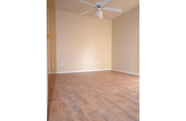 5016 Glenscape Trail Gallery 2
