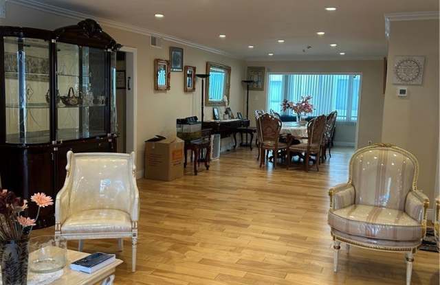 5315 Yarmouth photos photos