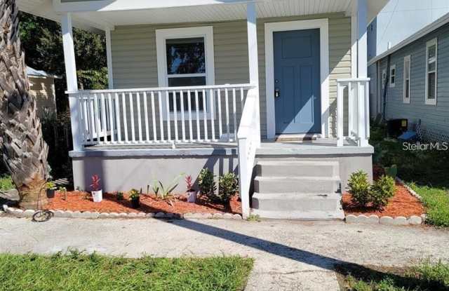 1321 W NORTH B STREET photos photos