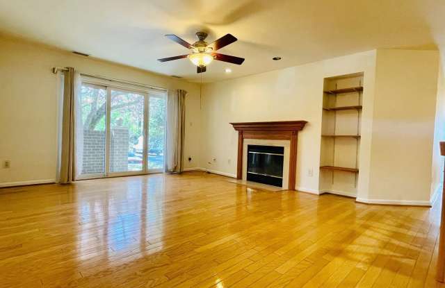 7715 LAFAYETTE FOREST Drive Gallery 3