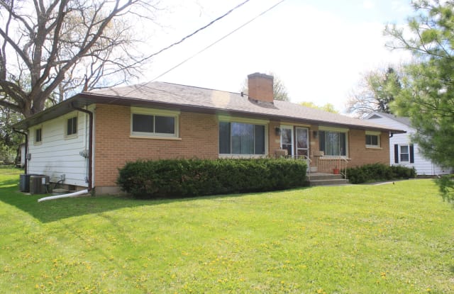 61 Pine Court - 61 Pine Court, Crystal Lake, IL 60014