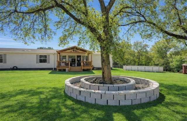 822 E FM 1187 photos photos