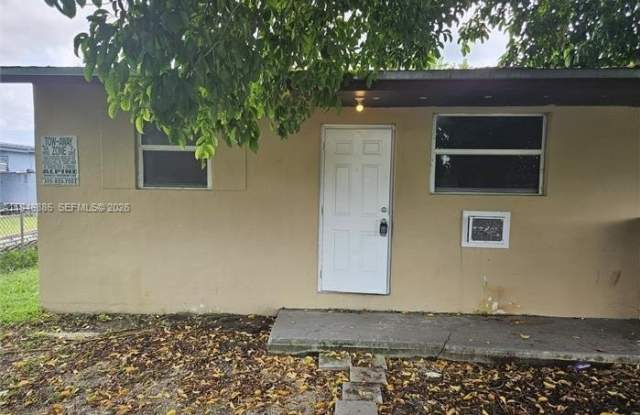 26625 SW 139th Ave - 26625 Southwest 139th Avenue, Naranja, FL 33032