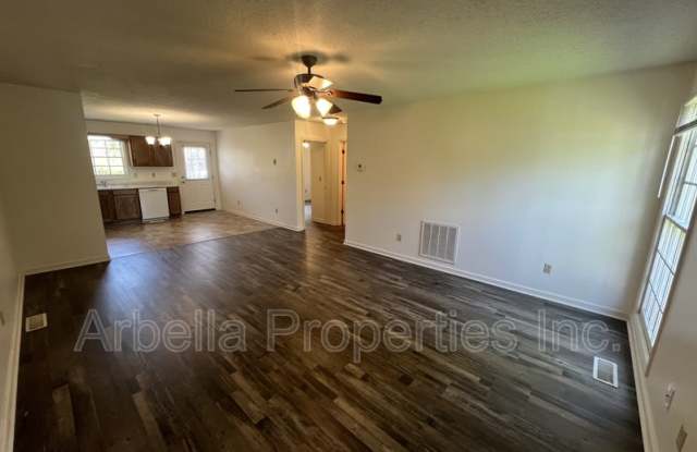 115 Rowe Ln Gallery 3