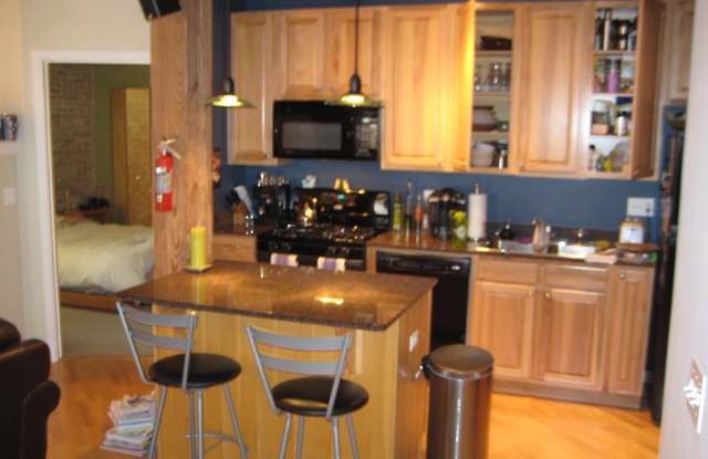 1740 North Maplewood Avenue photos photos