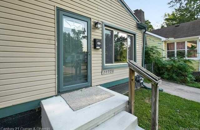 25906 Lehigh Street Gallery 4