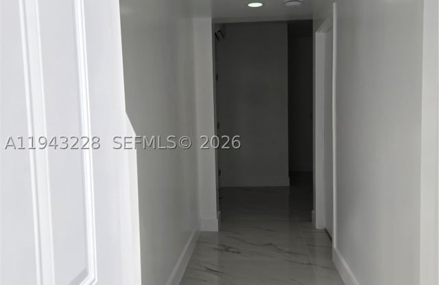 987 NE 145 Gallery 2