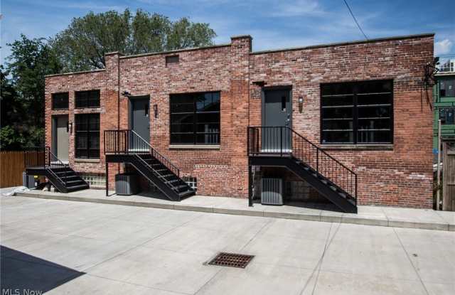 3002 Franklin Boulevard photos photos