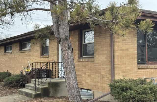 2323 Douglas Street photos photos