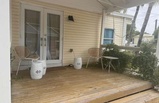 26 Avenue A photos photos