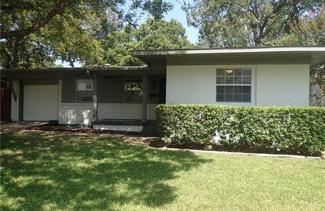 408 Bondstone Drive - 408 Bondstone Drive, Dallas, TX 75218