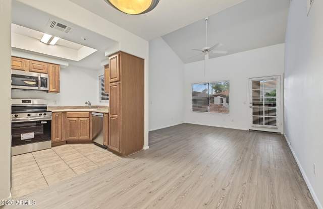 7008 E Gold Dust Avenue Gallery 4