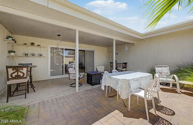 10454 W PALMERAS Drive Gallery 4