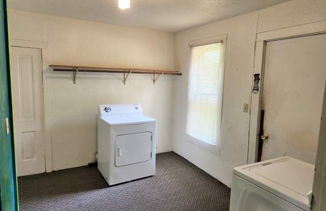 2 bed 1 Bath House Gallery 3