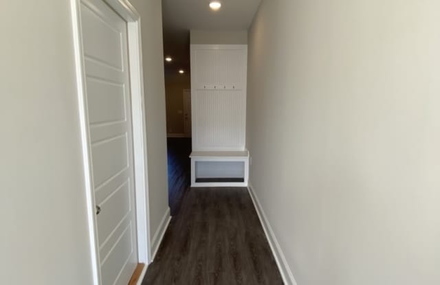 1039 Glenkirk Drive Gallery 2