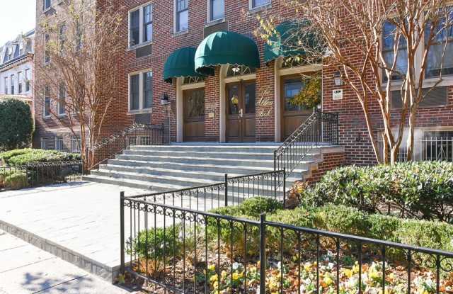 Updated Kalorama One Bedroom on Quiet Street - 2410 20th Street Northwest, Washington, DC 20009