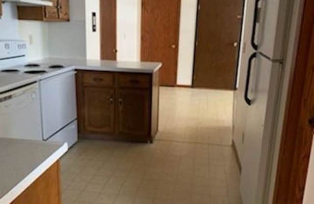 950 N. Kelly Street photos photos