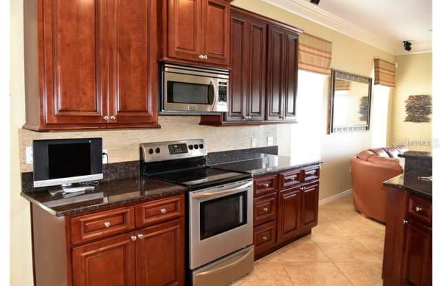 3440 TURNBERRY DRIVE Gallery 4