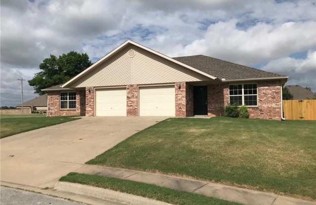 301 NW Abbey Pl - 2 Gallery 1