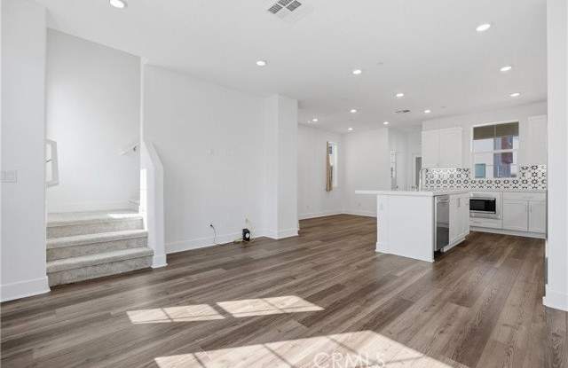 221 Heartland Way Gallery 2