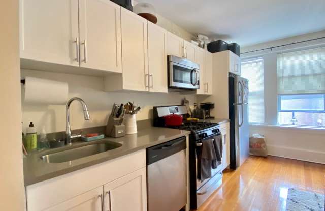 Nicely renovated 2 bed in Brookline. photos photos