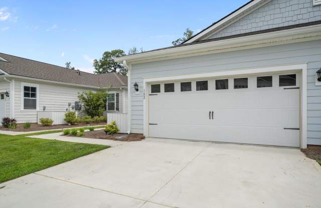 Enjoy Easy Living in Savannah Quarters - 3BR Home with Open Layout & Covered Patio Gallery 4