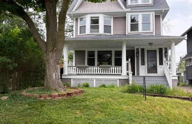 5 Bedroom Single Family House photos photos