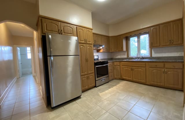 279 OGDEN AVE - 279 Ogden Avenue, Jersey City, NJ 07307