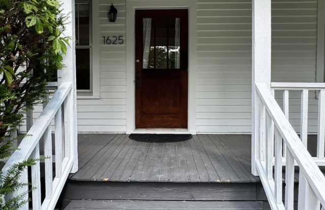 4-Bedroom Home in Vernon Downs Neighborhood | 1st-Floor Laundry, Ample Parking, & TONS of Living Space! Gallery 4