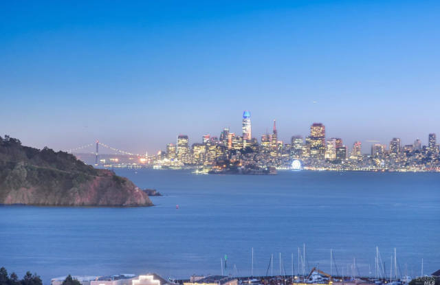 25 W Corinthian Court - 25 Corinthian Court, Tiburon, CA 94920